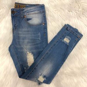 VIP Distressed Jeans 👖
